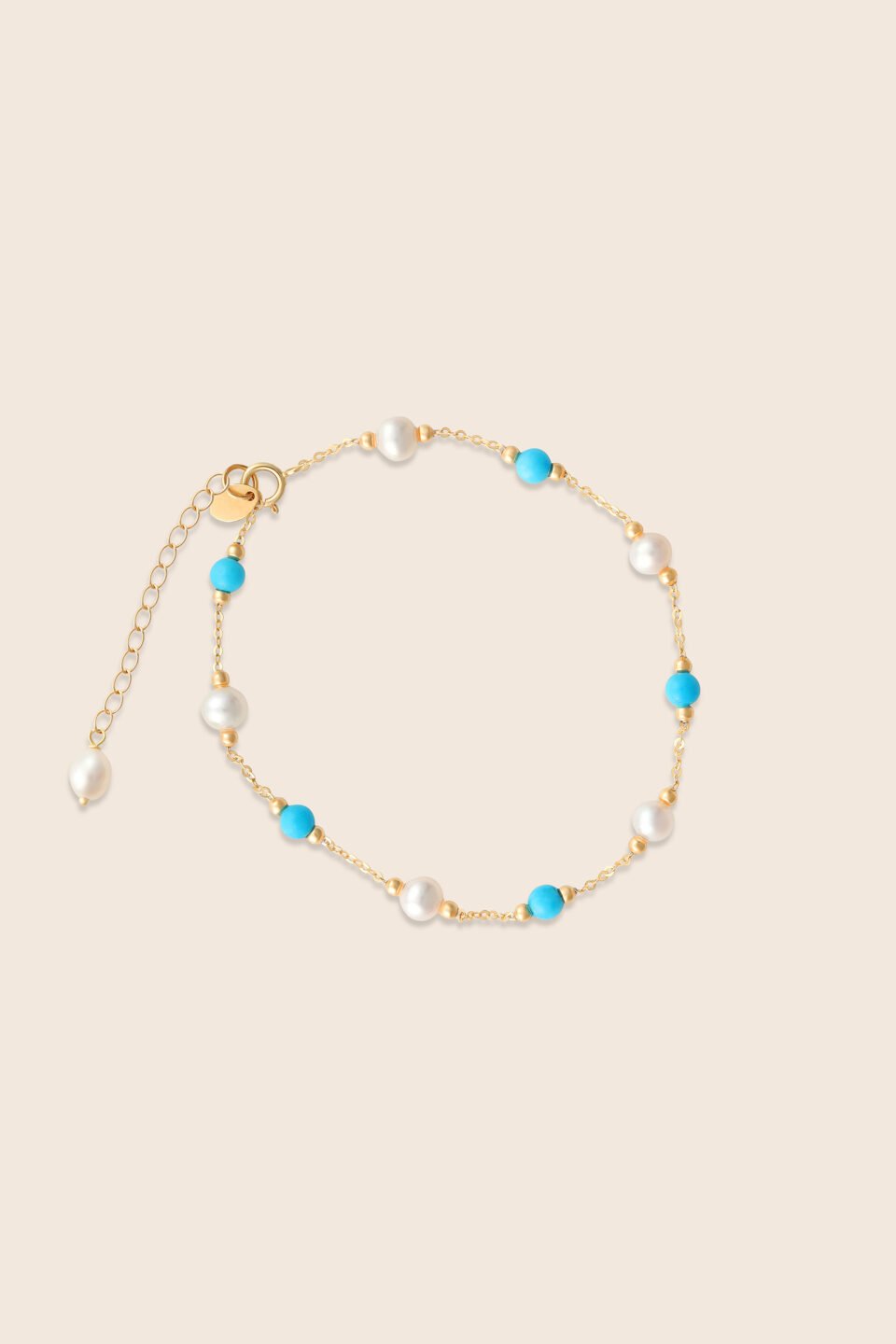Lavita yellow gold pearl bracelet with turquoise beads